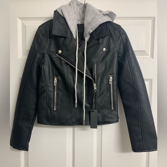 NWT Blanknyc Black Faux Leather Moto Jacket Size S Cropped Lined - Picture 1 of 11